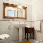 4 - Turquoise - Bathroom